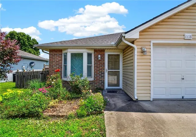 Homes for sale in Pleasant Hill, MO | 2228 Addie Dr, Pleasant Hill, MO 64080 | MLS# 2623453