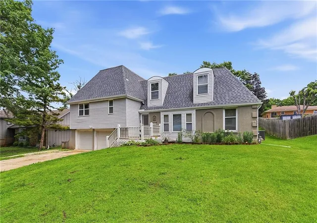Homes for sale in Grandview, MO | 13013 Corrington Ave, Grandview, MO 64030 | MLS# 2623475