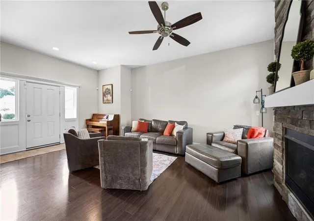 4th image of 12621 Charlotte St, Kansas City, MO 64146 | MLS# 2623493