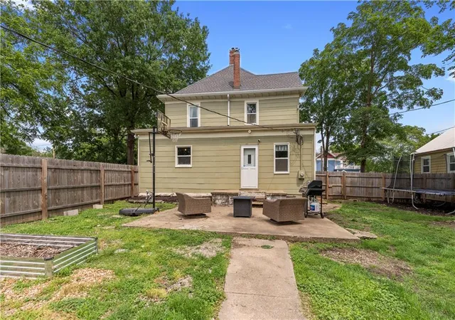 Homes for sale in Butler, MO | 104 N High St, Butler, MO 64730 | MLS# 2623513