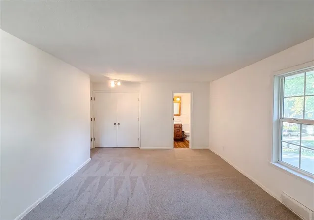 Homes for sale in Kansas City, MO | 5243 N Lydia Ave, Kansas City, MO 64118 | MLS# 2623514