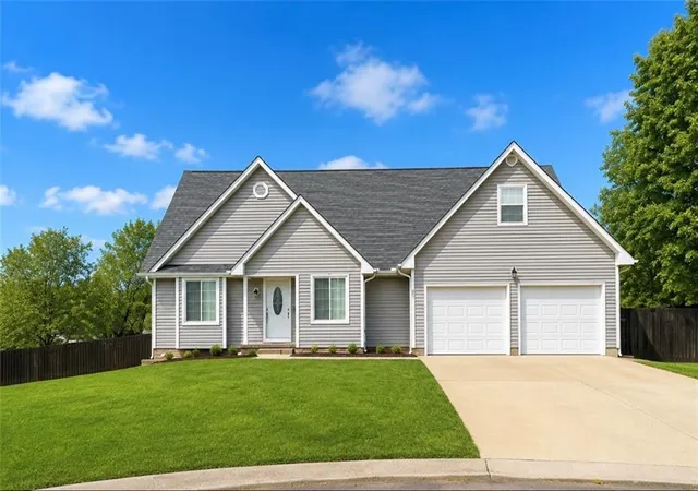 Homes for sale in Leavenworth, KS | 4521 Park Ten Ct, Leavenworth, KS 66048 | MLS# 2623545