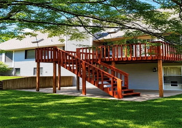 Homes for sale in Leavenworth, KS | 4521 Park Ten Ct, Leavenworth, KS 66048 | MLS# 2623545