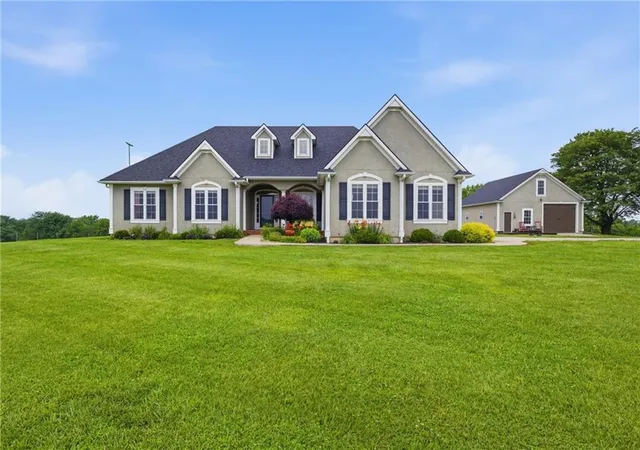 Homes for sale in Braymer, MO | 14251 Kk Hwy, Braymer, MO 64624 | MLS# 2623550