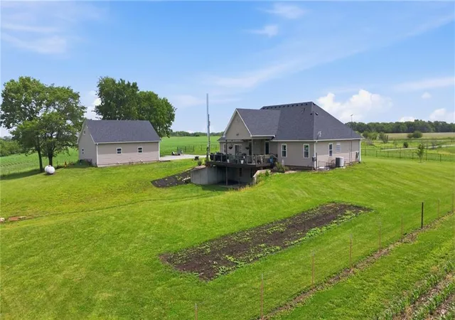 Homes for sale in Braymer, MO | 14251 Kk Hwy, Braymer, MO 64624 | MLS# 2623550