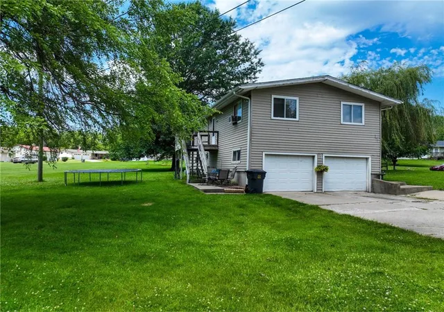 Homes for sale in Hiawatha, KS | 3 Huron Ct, Hiawatha, KS 66434 | MLS# 2623559