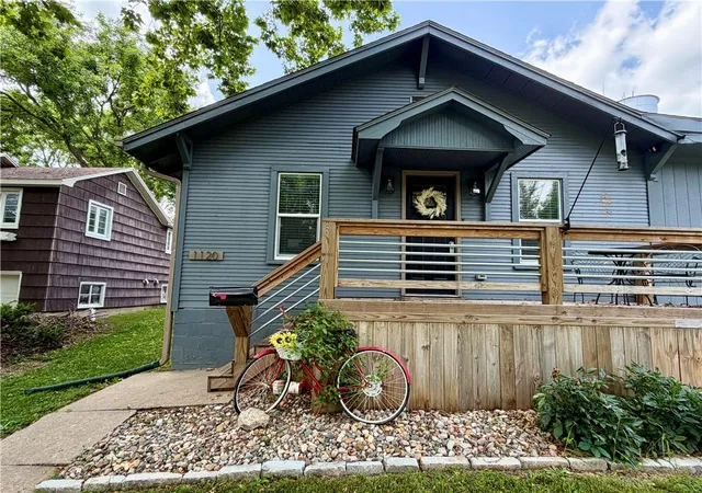 Homes for sale in Osawatomie, KS | 1120 Pacific Ave, Osawatomie, KS 66064 | MLS# 2623590