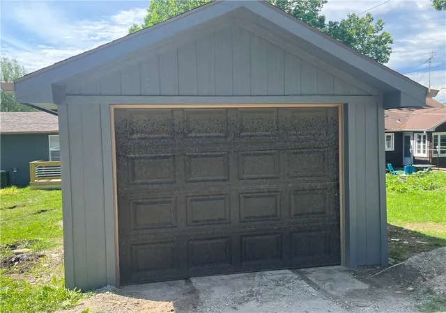 Homes for sale in Osawatomie, KS | 1120 Pacific Ave, Osawatomie, KS 66064 | MLS# 2623590