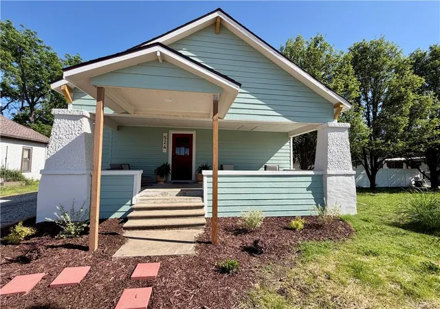 Homes for sale in Osawatomie, KS | 524 Parker Ave, Osawatomie, KS 66064 | MLS# 2623591