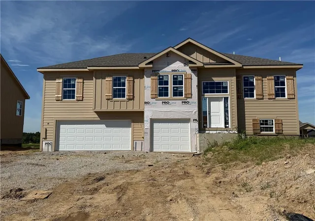 Homes for sale in Kansas City, MO | 10148 N Brighton Ave, Kansas City, MO 64156 | MLS# 2623592