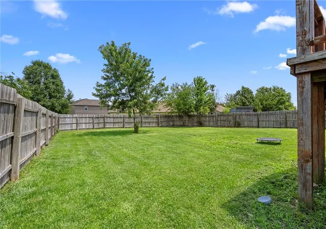 Homes for sale in Gardner, KS | 920 Pumpkin Ridge St, Gardner, KS 66030 | MLS# 2623608