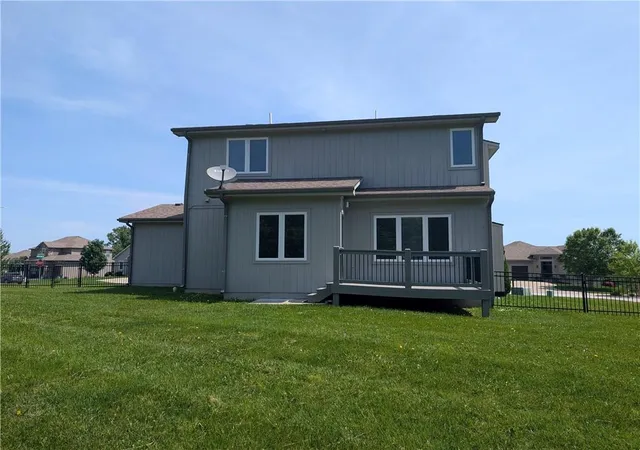 2nd image of 1204 Rich Blvd, Warrensburg, MO 64093 | MLS# 2623618