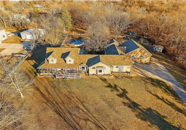 2nd image of 6513 Se Ryan Rd, Blue Springs, MO 64014 | MLS# 2623622