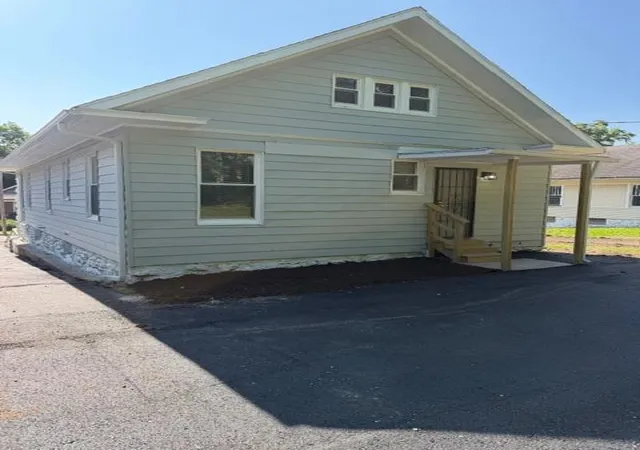 4th image of 3720 Wayne Ave, Kansas City, MO 64109 | MLS# 2623623