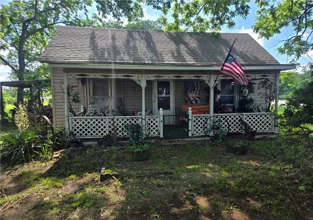 Homes for sale in La Harpe, KS | 801 W Hwy 54 N/a, La Harpe, KS 66751 | MLS# 2623637