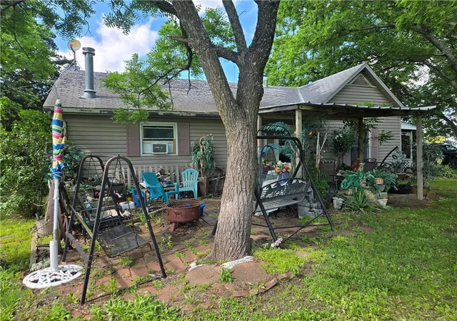 Homes for sale in La Harpe, KS | 801 W Hwy 54 N/a, La Harpe, KS 66751 | MLS# 2623637