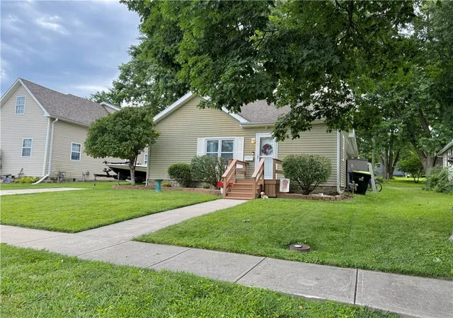 Homes for sale in Brookfield, MO | 815 Meade St, Brookfield, MO 64628 | MLS# 2623663