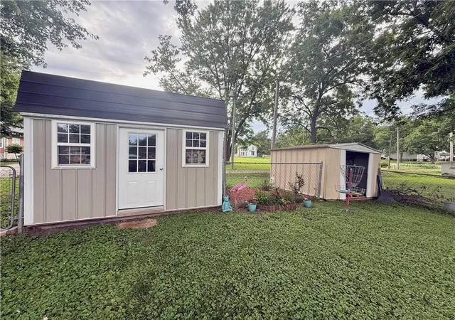 Homes for sale in Brookfield, MO | 815 Meade St, Brookfield, MO 64628 | MLS# 2623663