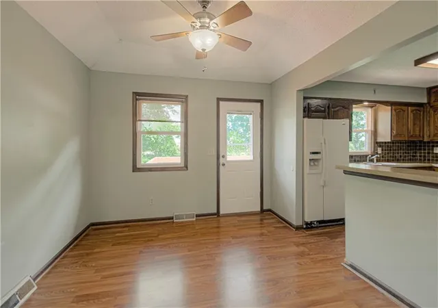 5th image of 16307 Spring Valley Rd, Belton, MO 64012 | MLS# 2623679