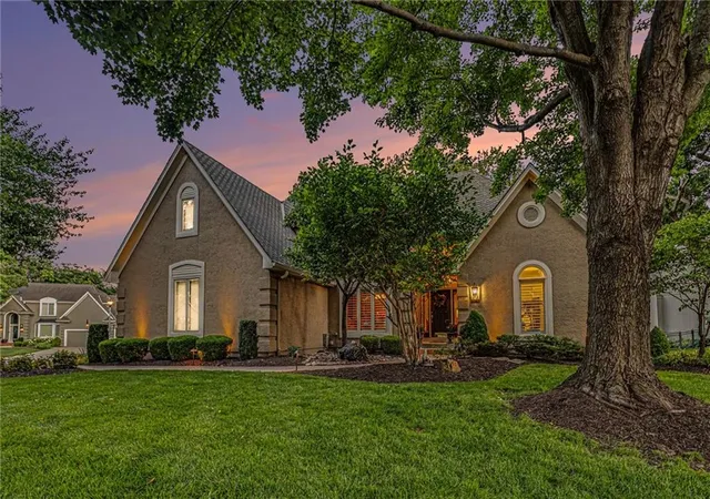 1st image of 14021 Hayes St, Overland Park, KS 66221 | MLS# 2623695