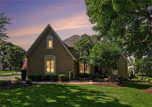 2nd image of 14021 Hayes St, Overland Park, KS 66221 | MLS# 2623695