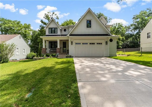 Homes for sale in Prairie Village, KS | 4122 W 73Rd Ter, Prairie Village, KS 66208 | MLS# 2623697