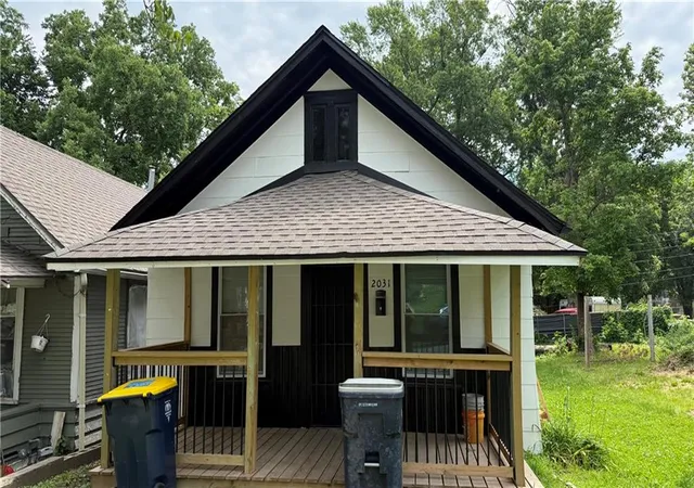 Photo 1 of Single family home for sale at 2031 Lister Ave, Kansas City, MO 64127 | MLS# 2623698 | Listing updated on 2026-06-30