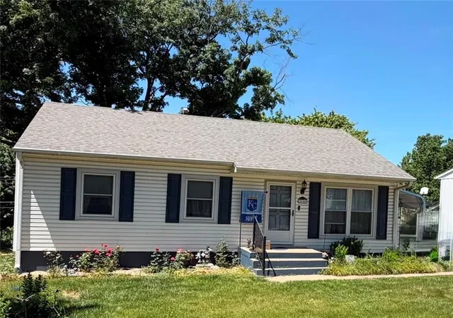 2nd image of 2600 Cardinal Ln, Saint Joseph, MO 64503 | MLS# 2623723