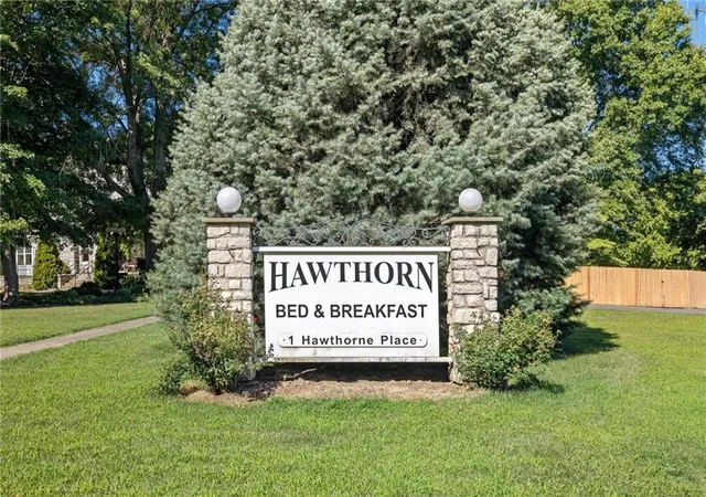 51st image of 1 Hawthorne Pl, Independence, MO 64052 | MLS# 2623725