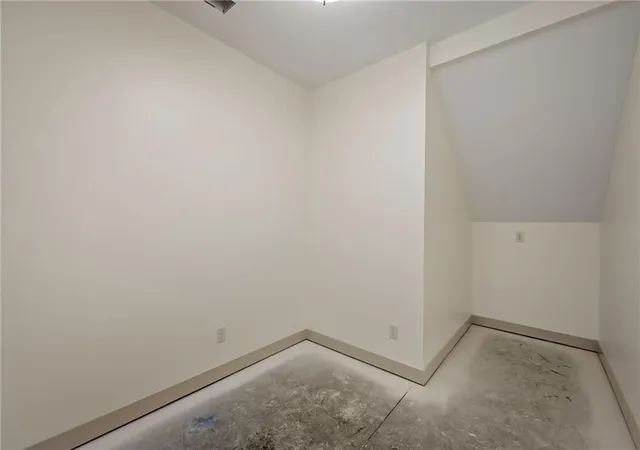 32nd image of 1223 Larkspur Pl, Raymore, MO 64083 | MLS# 2623733