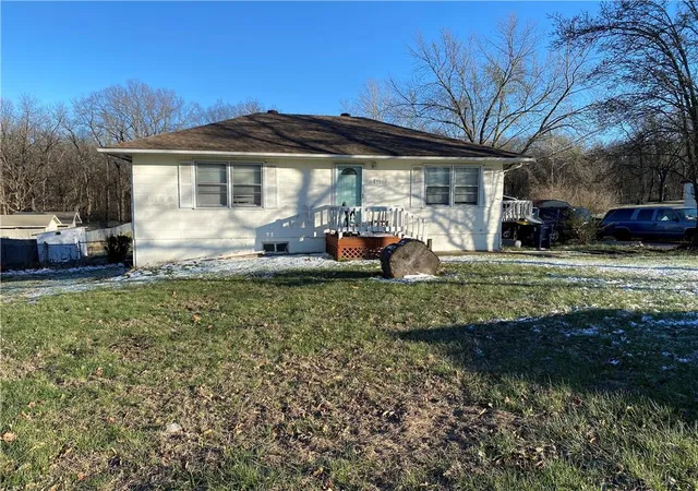 Homes for sale in Kansas City, MO | 5601 Ne Meadowbrook Rd, Kansas City, MO 64119 | MLS# 2623764
