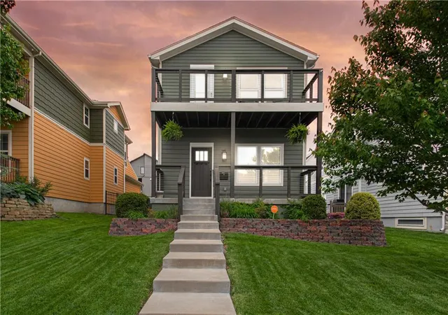 30th image of 2546 Tracy Ave, Kansas City, MO 64108 | MLS# 2623797