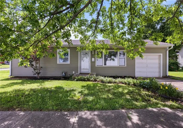 Homes for sale in Fort Scott, KS | 756 S Holbrook St, Fort Scott, KS 66701 | MLS# 2623798