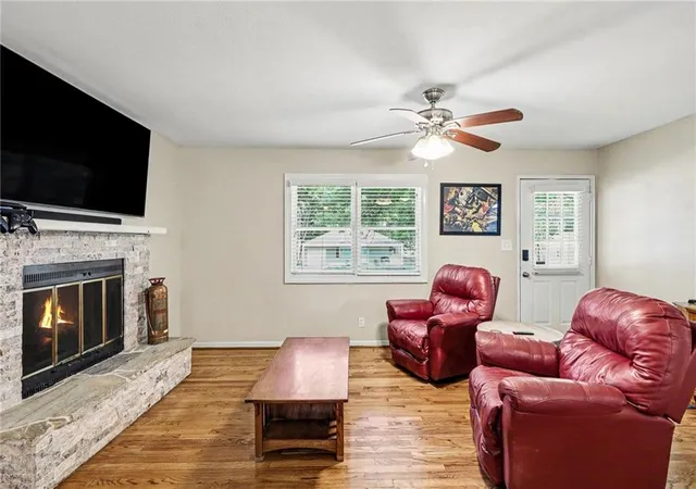 5th image of 6401 W 82nd Ter, Overland Park, KS 66204 | MLS# 2623802