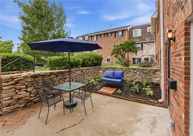 3rd image of 8630 W 85Th St, Overland Park, KS 66212 | MLS# 2623818
