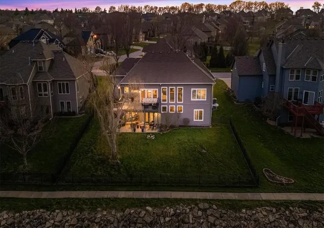 Photo 3 of Single family home for sale at 2809 Carlton Dr, Lees Summit, MO 64082 | MLS# 2623842 | Listing updated on 2026-08-03