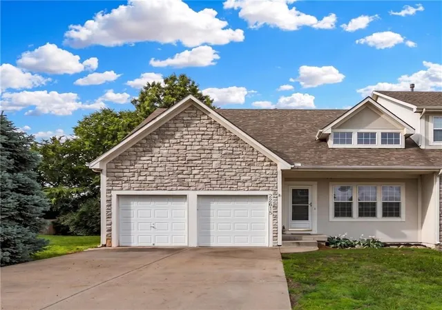 Homes for sale in Shawnee, KS | 22615 W 76th Ter, Shawnee, KS 66227 | MLS# 2623862