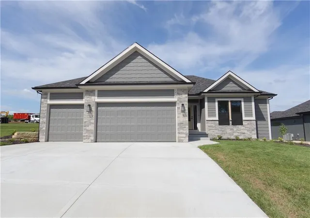 Photo 1 of Single family home for sale at 12720 Nw Larkspur Ln, Platte City, MO 64079 | MLS# 2623873 | Listing updated on 2026-09-27