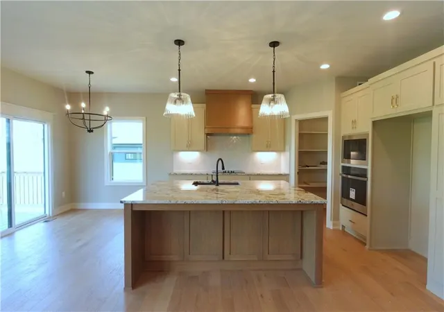 Photo 3 of Single family home for sale at 12720 Nw Larkspur Ln, Platte City, MO 64079 | MLS# 2623873 | Listing updated on 2026-09-27