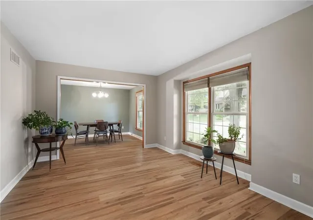 2nd image of 7335 Monrovia St, Shawnee, KS 66216 | MLS# 2623875