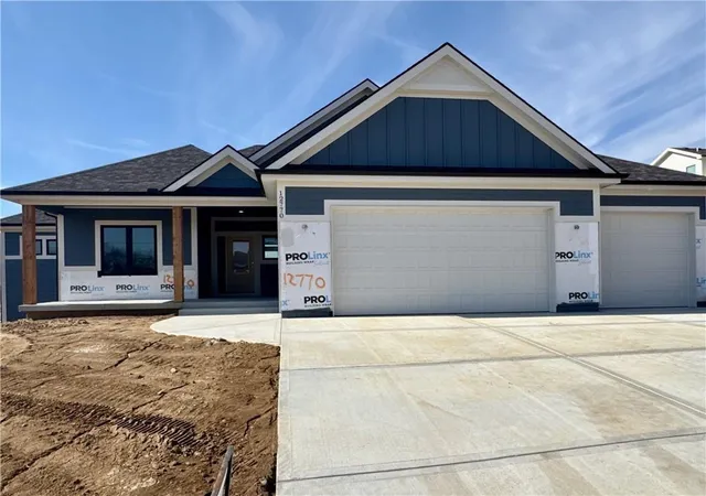 1st image of 12725 N Champanel Wy, Platte City, MO 64079 | MLS# 2623877