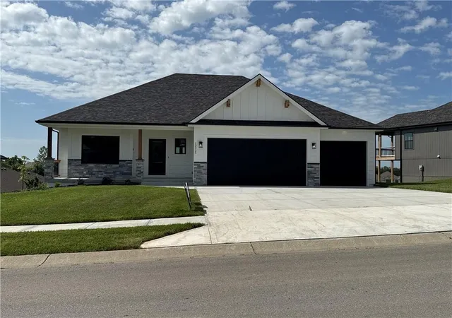 1st image of 12745 N Champanel Wy, Platte City, MO 64079 | MLS# 2623880