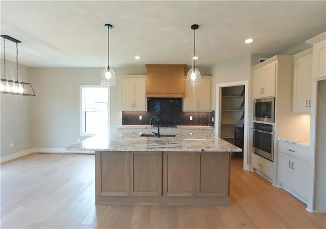 Photo 3 of Single family home for sale at 12745 N Champanel Way, Platte City, MO 64079 | MLS# 2623880 | Listing updated on 2026-09-27