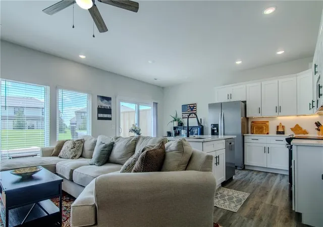 5th image of 82 A Se 361 Rd, Warrensburg, MO 64093 | MLS# 2623898
