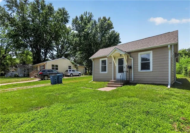 4th image of 816 S Logan Ave, Independence, MO 64050 | MLS# 2623900