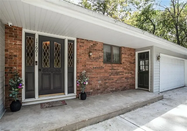 Photo 2 of Single family home for sale at 17601 River Dr, Kearney, MO 64060 | MLS# 2623914 | Listing updated on 2026-09-05