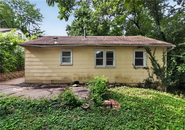 16th image of 1322 E 82nd St, Kansas City, MO 64131 | MLS# 2623917