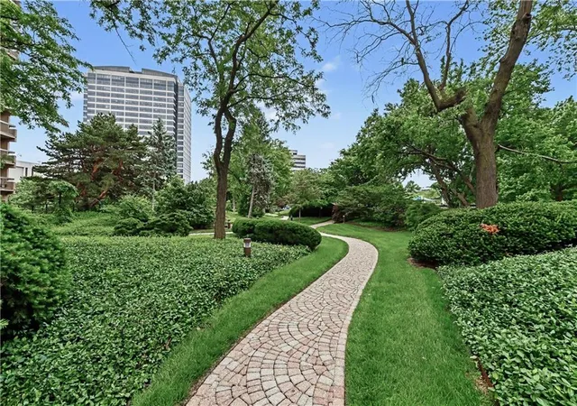 Photo 3 of Sale Pending at 2525 Main St #314, Kansas City, MO 64108 | MLS# 2623933 | Listing updated on 2026-10-08