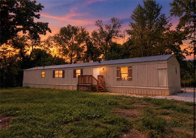 Photo 1 of Sale Pending at 2924 Dune Rd, Odessa, MO 64076 | MLS# 2623939 | Listing updated on 2026-09-26