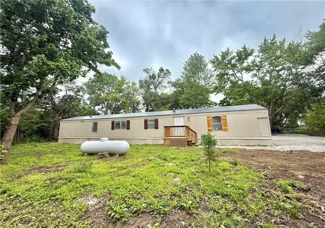 Homes for sale in Odessa, MO | 2924 Dune Rd, Odessa, MO 64076 | MLS# 2623939